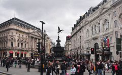 注冊(cè)英國(guó)公司后，董事能否以該公司名義辦理赴英簽證